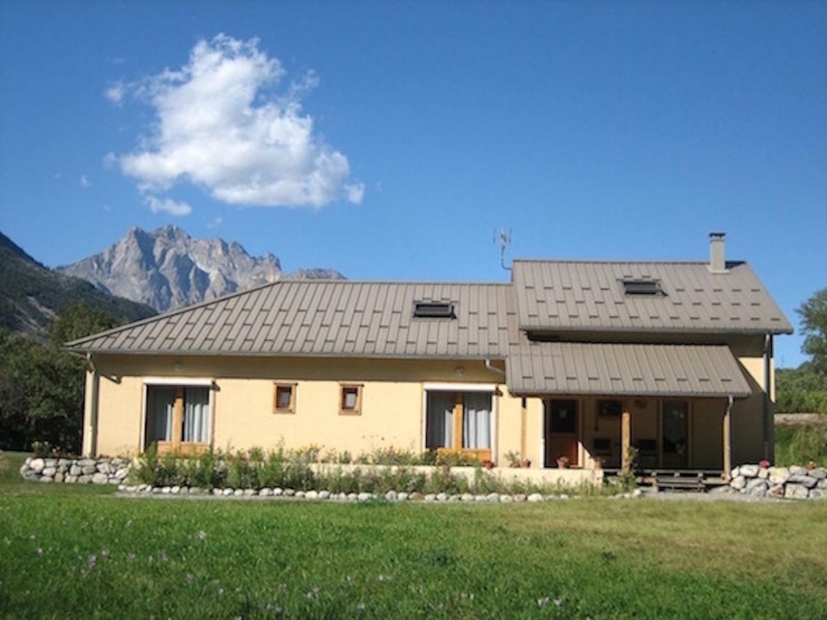 Chambres d'Hôtes la Pierre d'Oran L'Argentiere-la-Bessee Exterior foto
