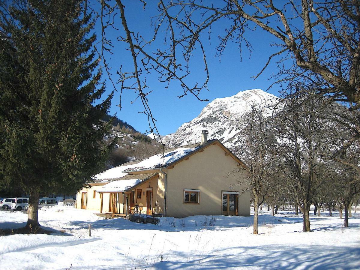 Chambres d'Hôtes la Pierre d'Oran L'Argentiere-la-Bessee Exterior foto